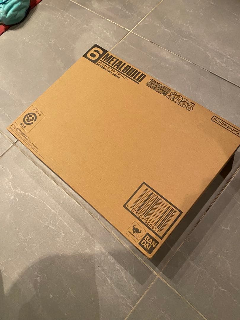 【新品未開封】メタルビルド　ダブルオークアンタフルセイバー