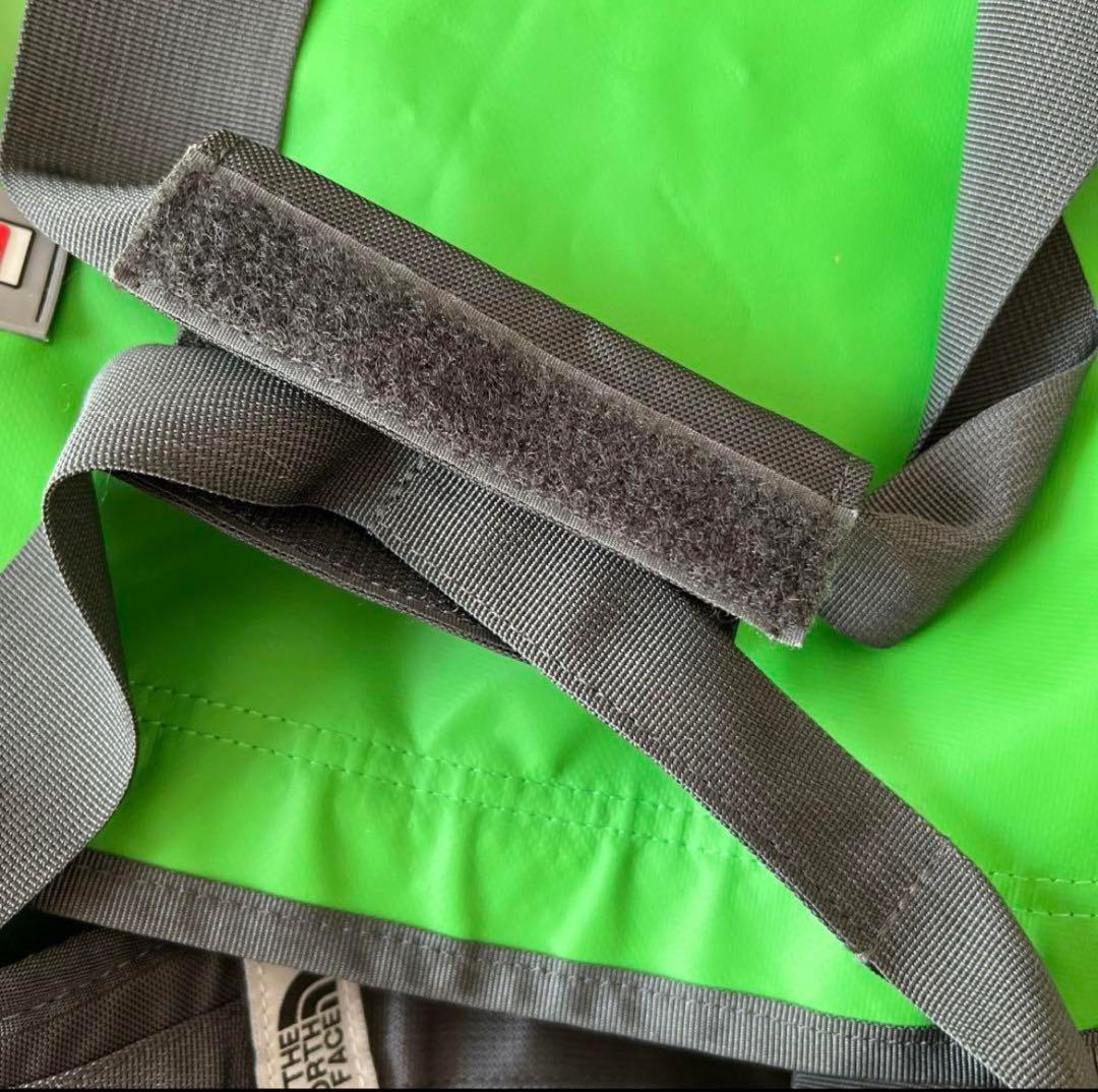 ノースフェイス　ボストンバッグ　スポーツバッグ　リュック　ロゴ入り　旅行　大容量