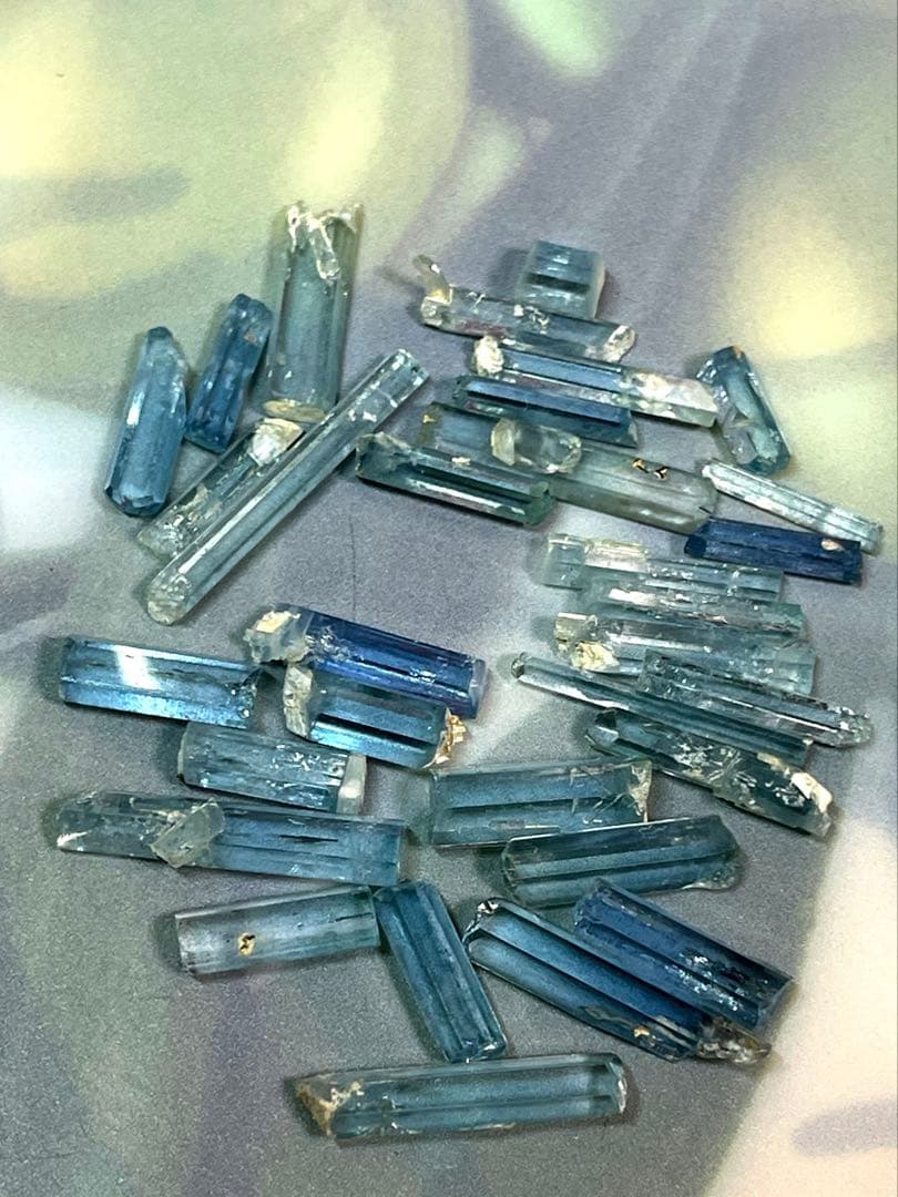 超クリア アクアマリン 原石 重さ：52.80ct 32点セットベトナム産