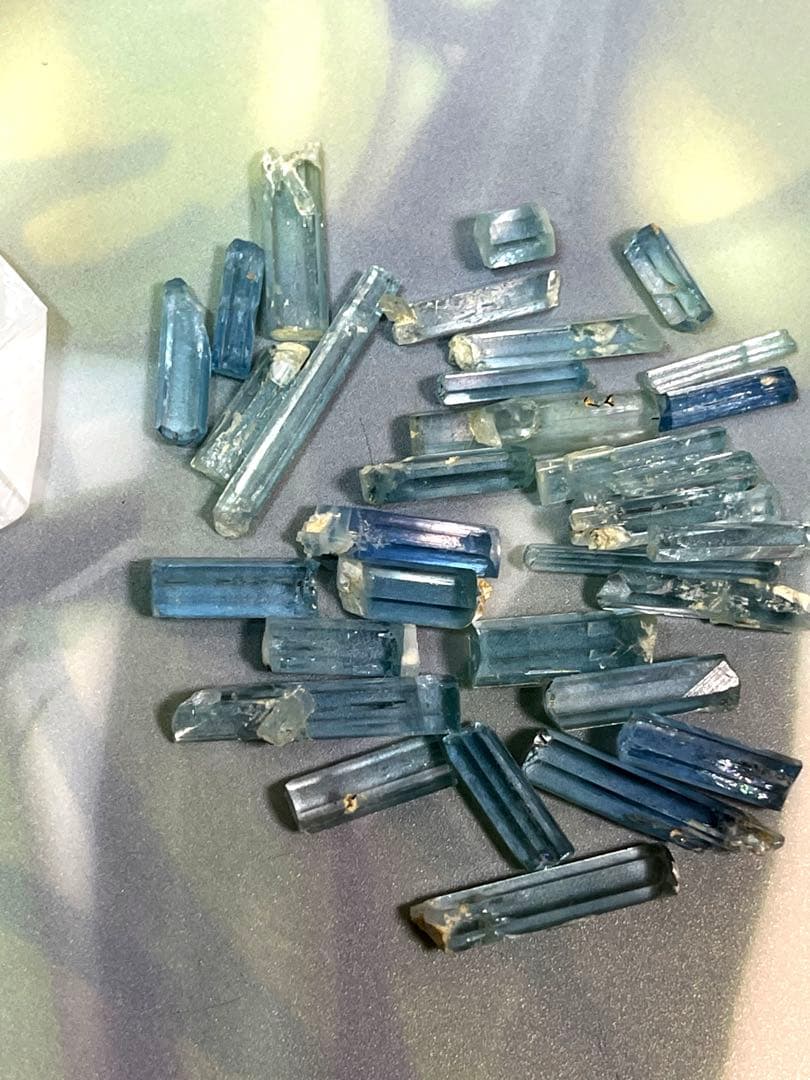 超クリア アクアマリン 原石 重さ：52.80ct 32点セットベトナム産