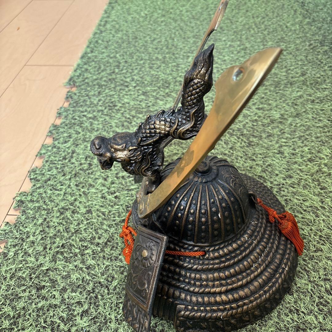日本の武士の兜 装飾品
