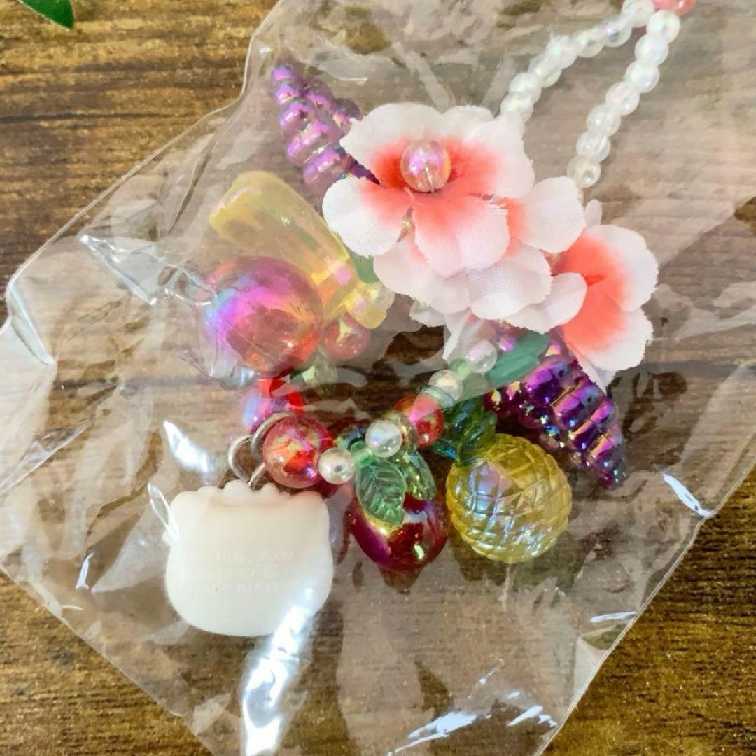 サンリオ　ハローキティ トロピカルストラップ