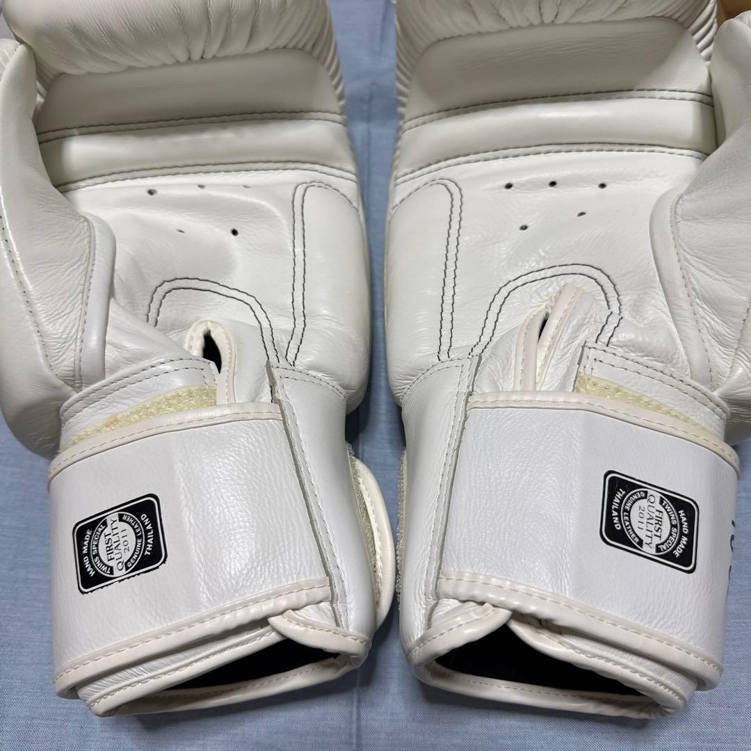 グローブ　16oz　TWINS スパーリンググローブ 【ホワイト】