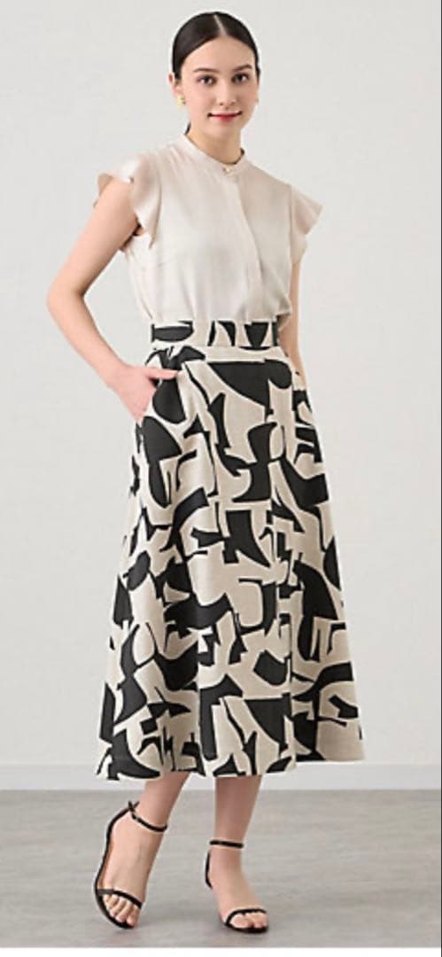 【ANAYI 】新品　リネンライクキカプリントフレアスカート