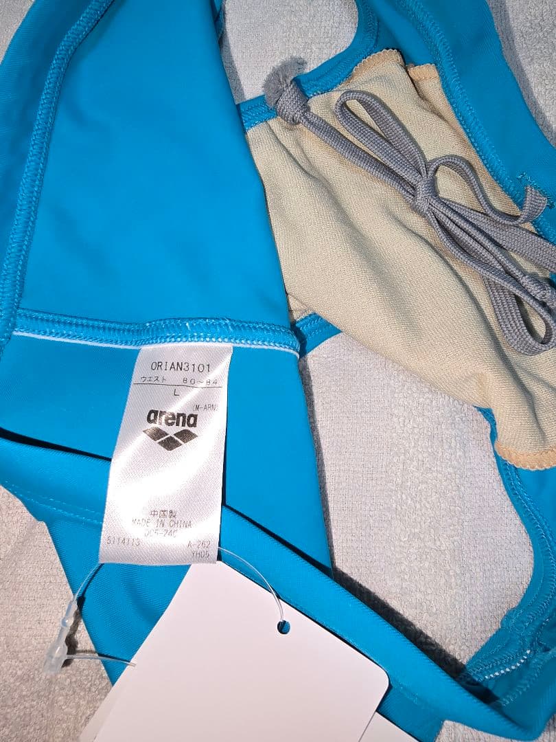 ④　アリーナ　競パン　競泳水着　Vパン