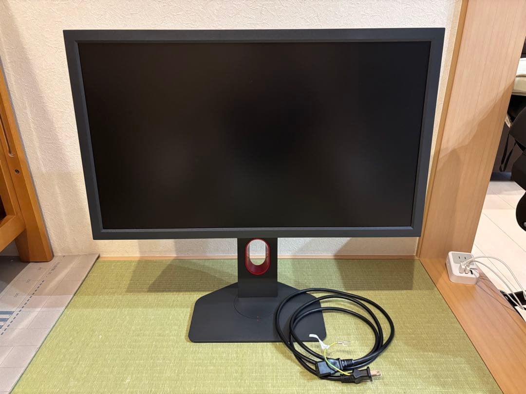 BenQ XL2411K 24インチ ゲーミングモニター　144Hz