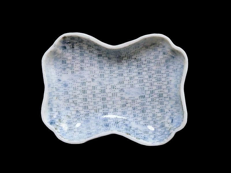 古伊万里　染付　型刷印判　幾何学文様の図　変形皿　江戸期C449 AS-CWe