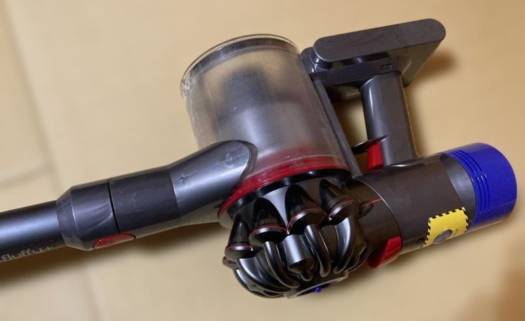 ダイソン　dyson　掃除機　ジャンク　クリーナー　ハンディ　コードレスSV10