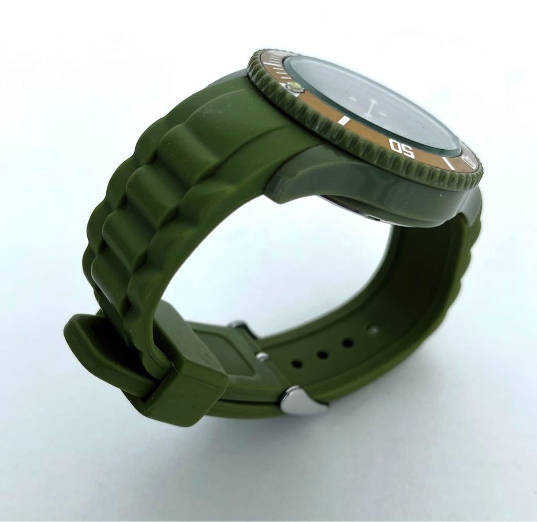 FROMJAPAN様売約済　A BATHING APE 時計 ラバーバンド