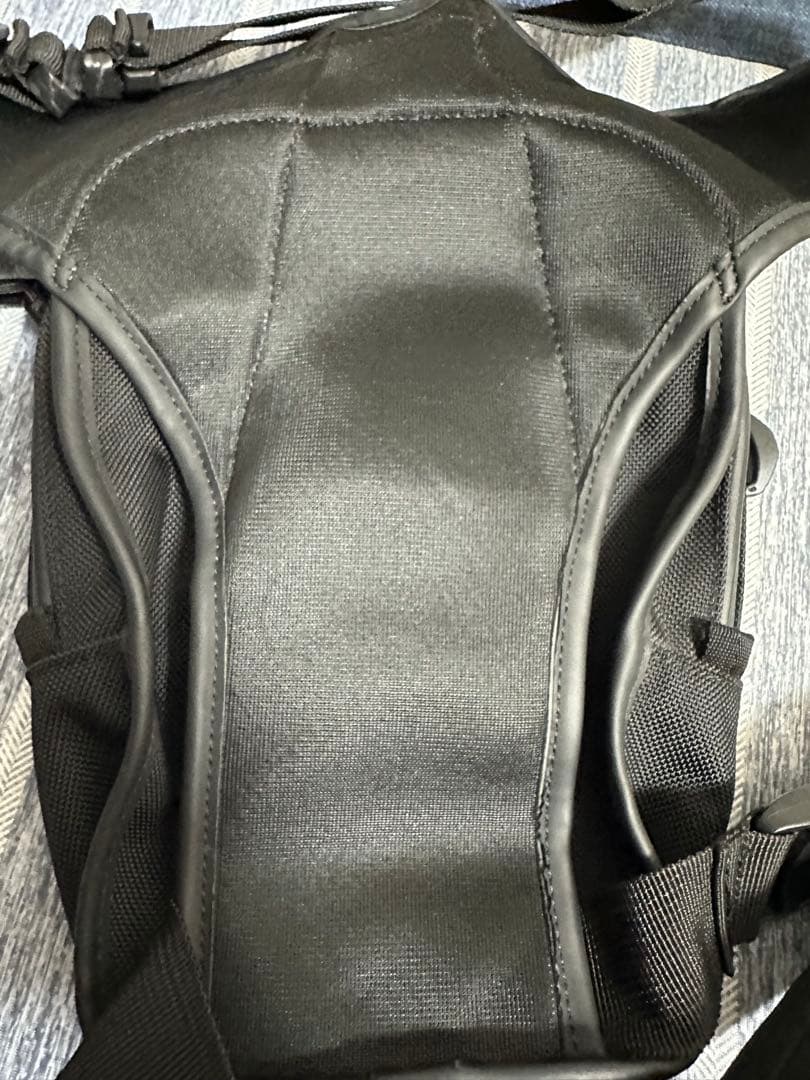 クシタニ　レッグバッグ　ブラックアウト