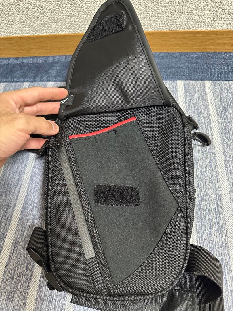 クシタニ　レッグバッグ　ブラックアウト