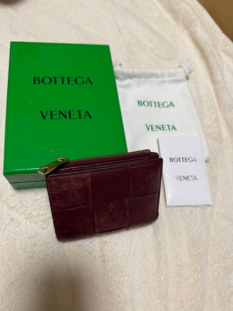 BOTTEGA VENETA バーガンディ 二つ折り財布