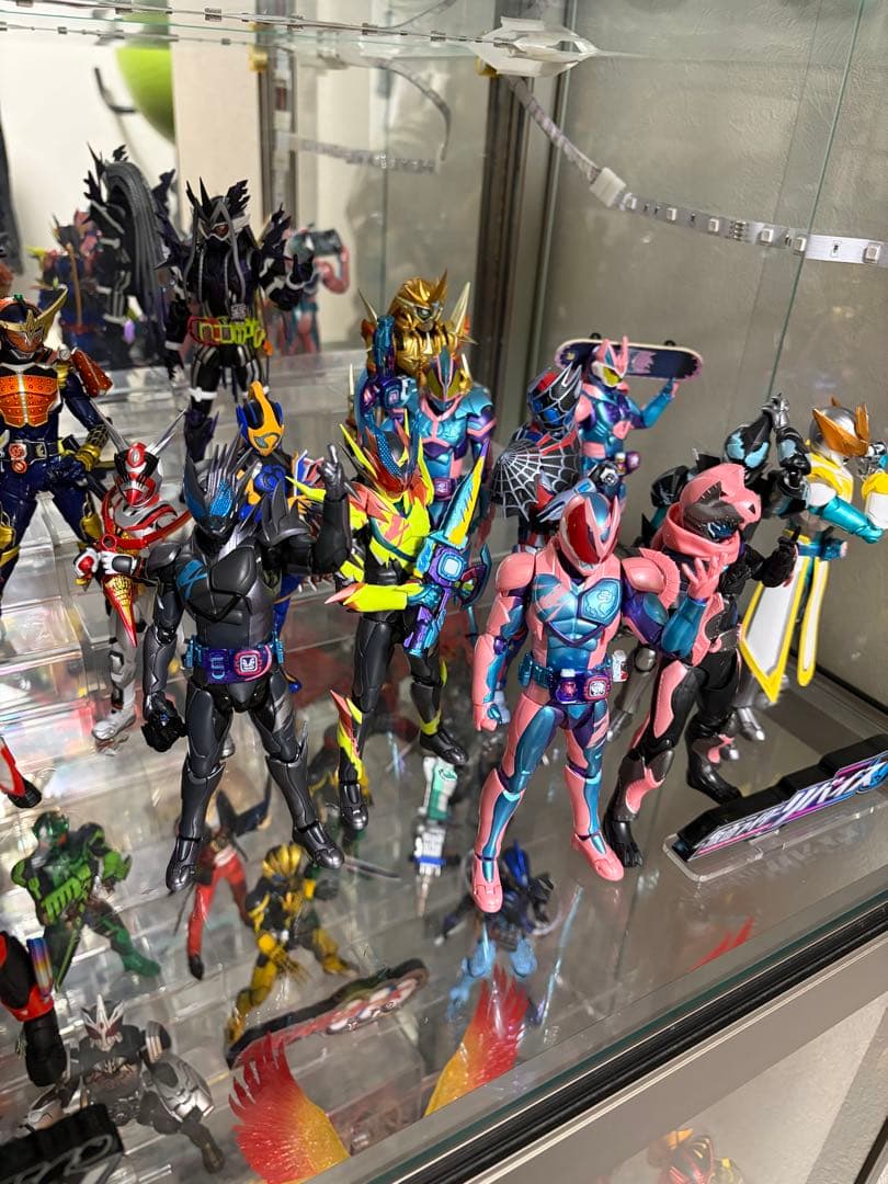 仮面ライダーリバイス　フィギュアーツ　まとめ売り