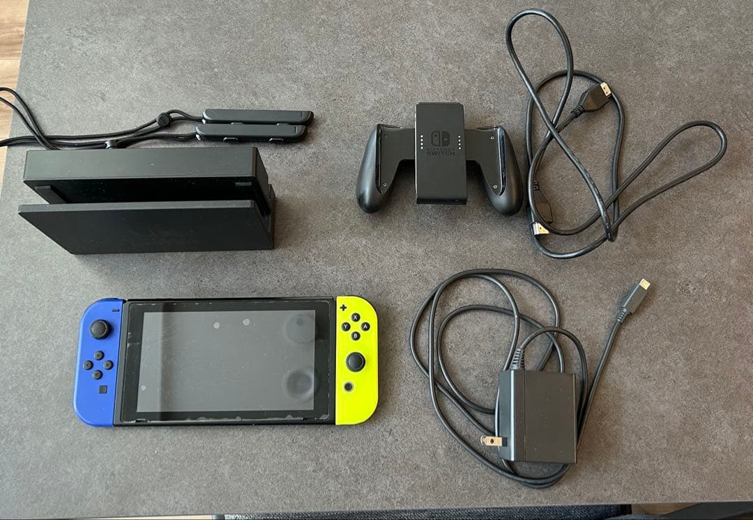 Nintendo Switch 本体 Joy-Con付