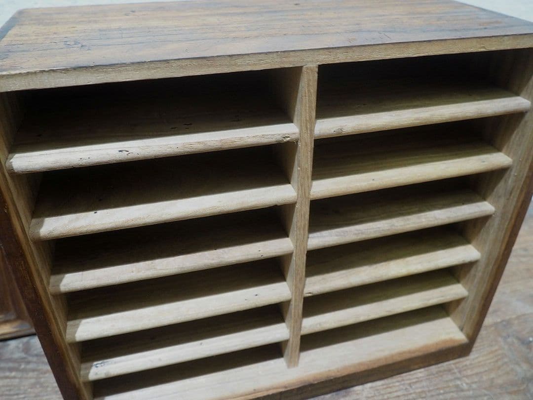 1378 ケンドン扉 レトロな桐の収納棚　ケース　古家具　古道具　アンティーク