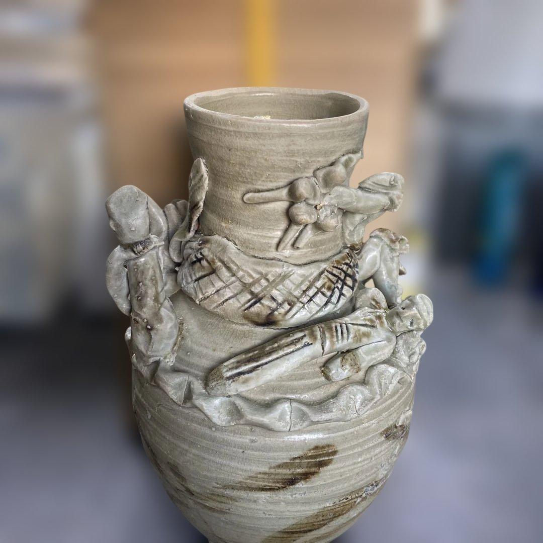 中国美術　骨董品　人物壺　貴重　箱付き