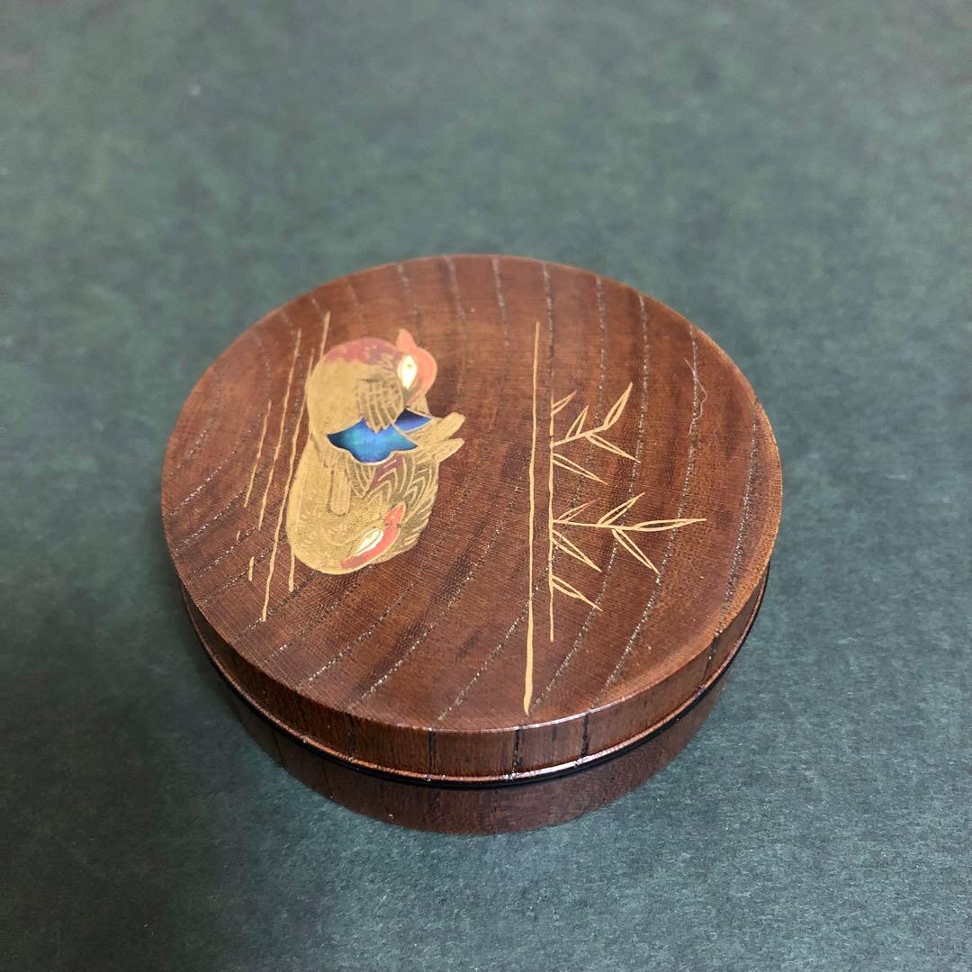 新井司峰 鴛鴦蒔絵欅丸香合 共箱 茶道具