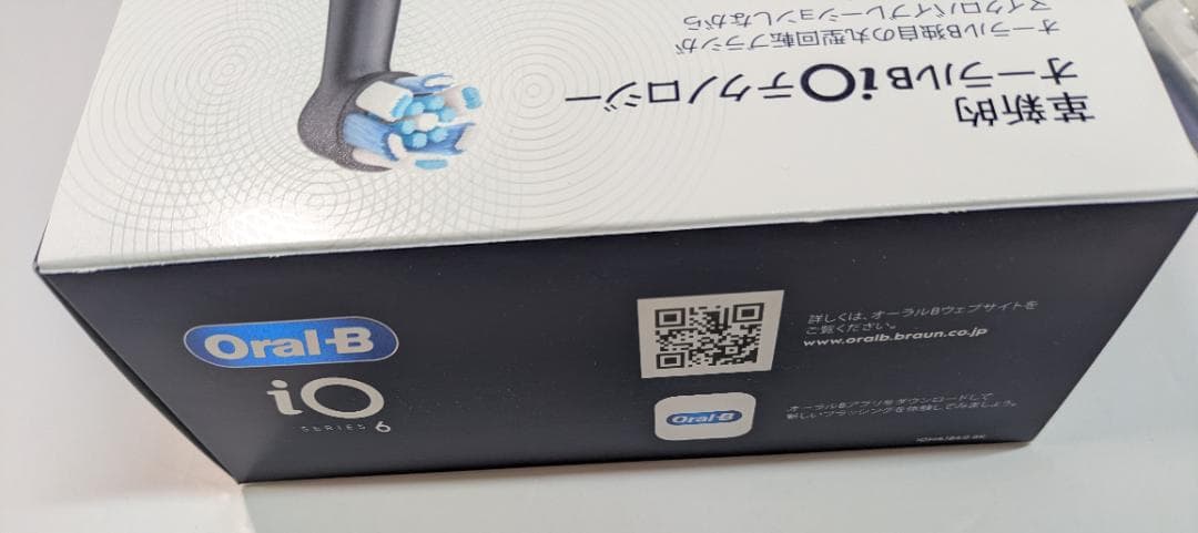 【新品】ブラウン 電動歯ブラシ オーラルB iO6　ブラシ 2本付き