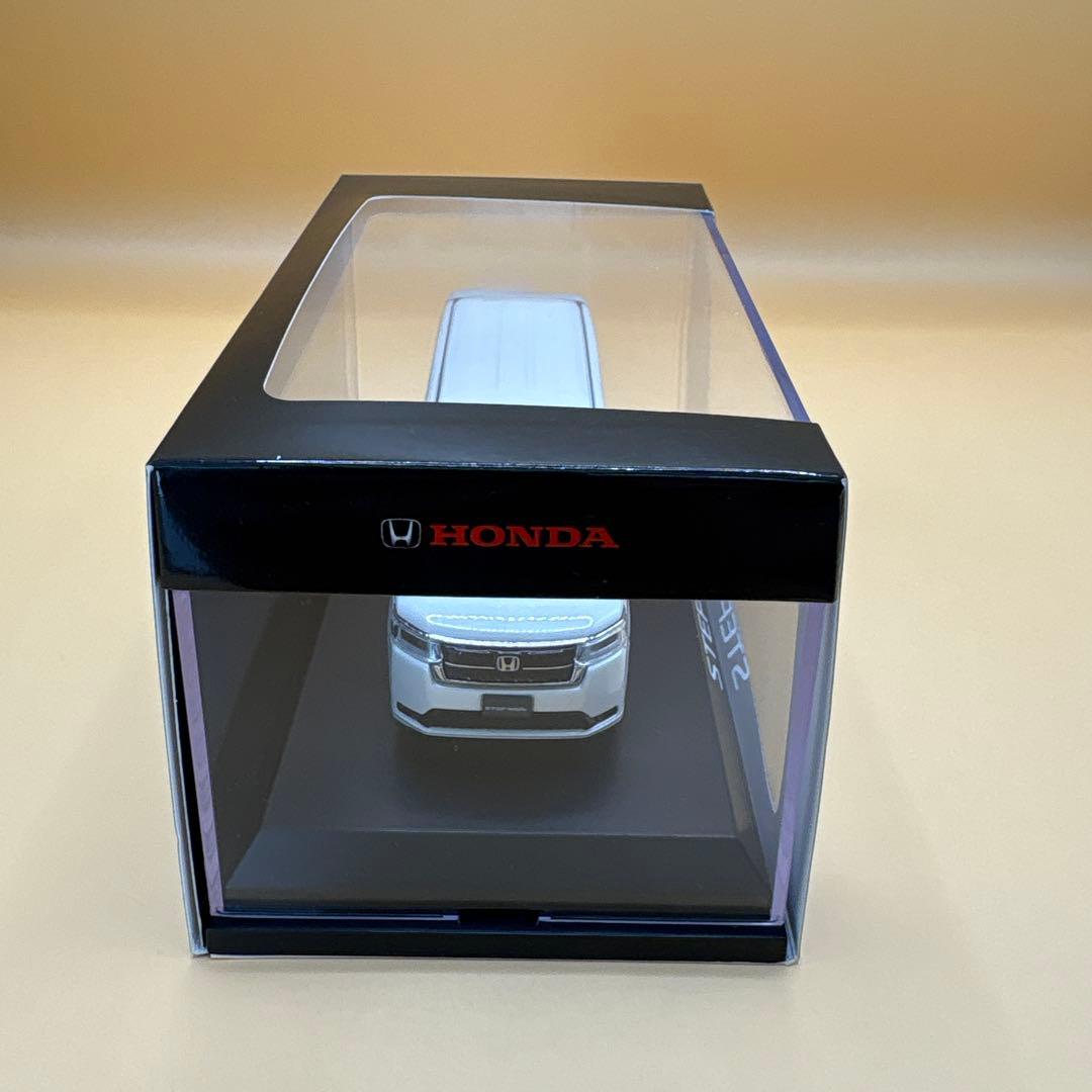 HONDA ホンダ　ステップワゴン　プラチナホワイトパール　ミニカー