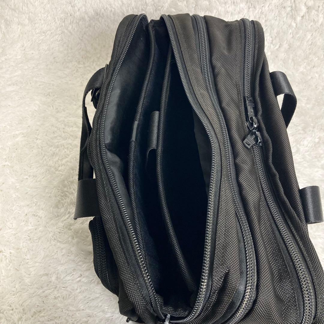 TUMI アルファ エクスパンダブル　オーガナイザー　ブリーフケース