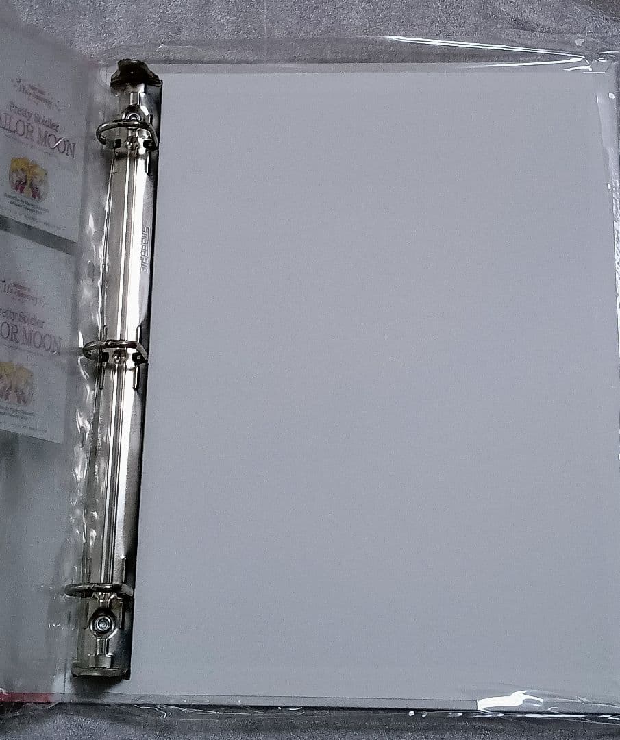 セーラームーン　11周年記念バインダー　バインダーカード付　非売品イラストカード
