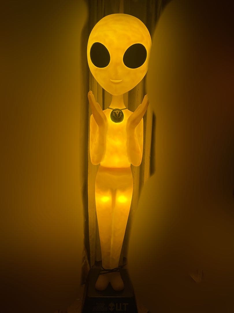 U.T. カップヌードル 特大フィギュア 置物 ライト　等身大　ルームライト