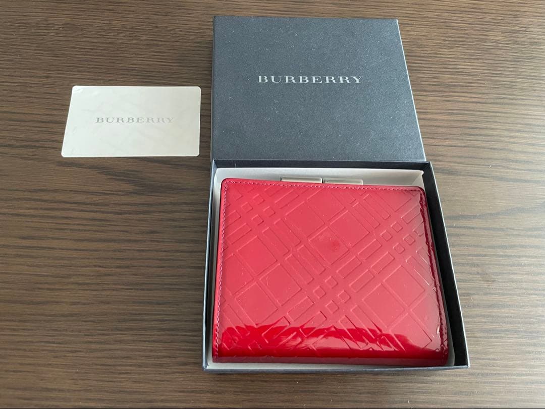 【美品】BURBERRY レザー 二つ折り財布 レッド