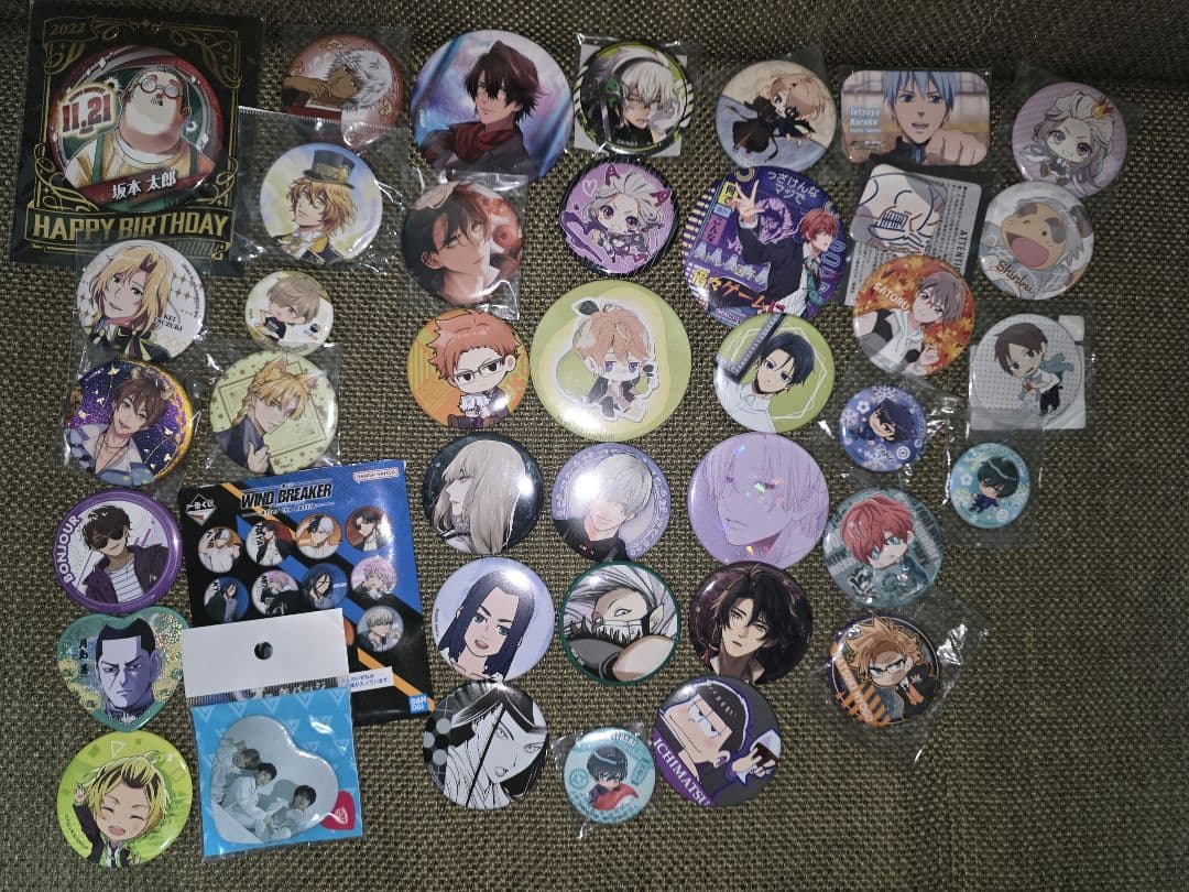 アニメ・ゲーム　バッジ　まとめ400点