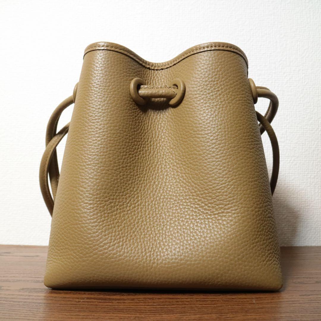 【新品同様】 ヴァジック BOND MINI 巾着 定価4.8万円 TAUPE