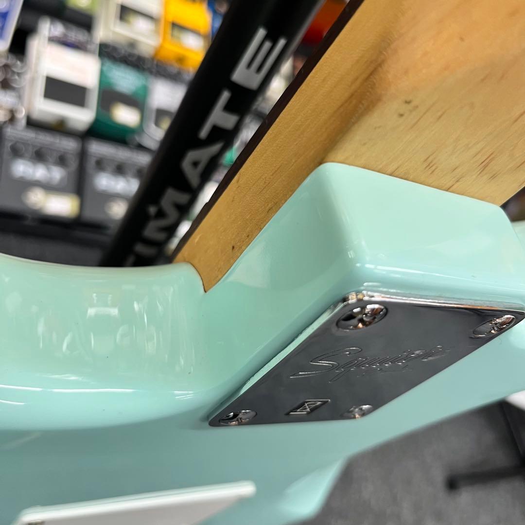 【9528】 Squier Stratocaster サーフグリーン 鼈甲