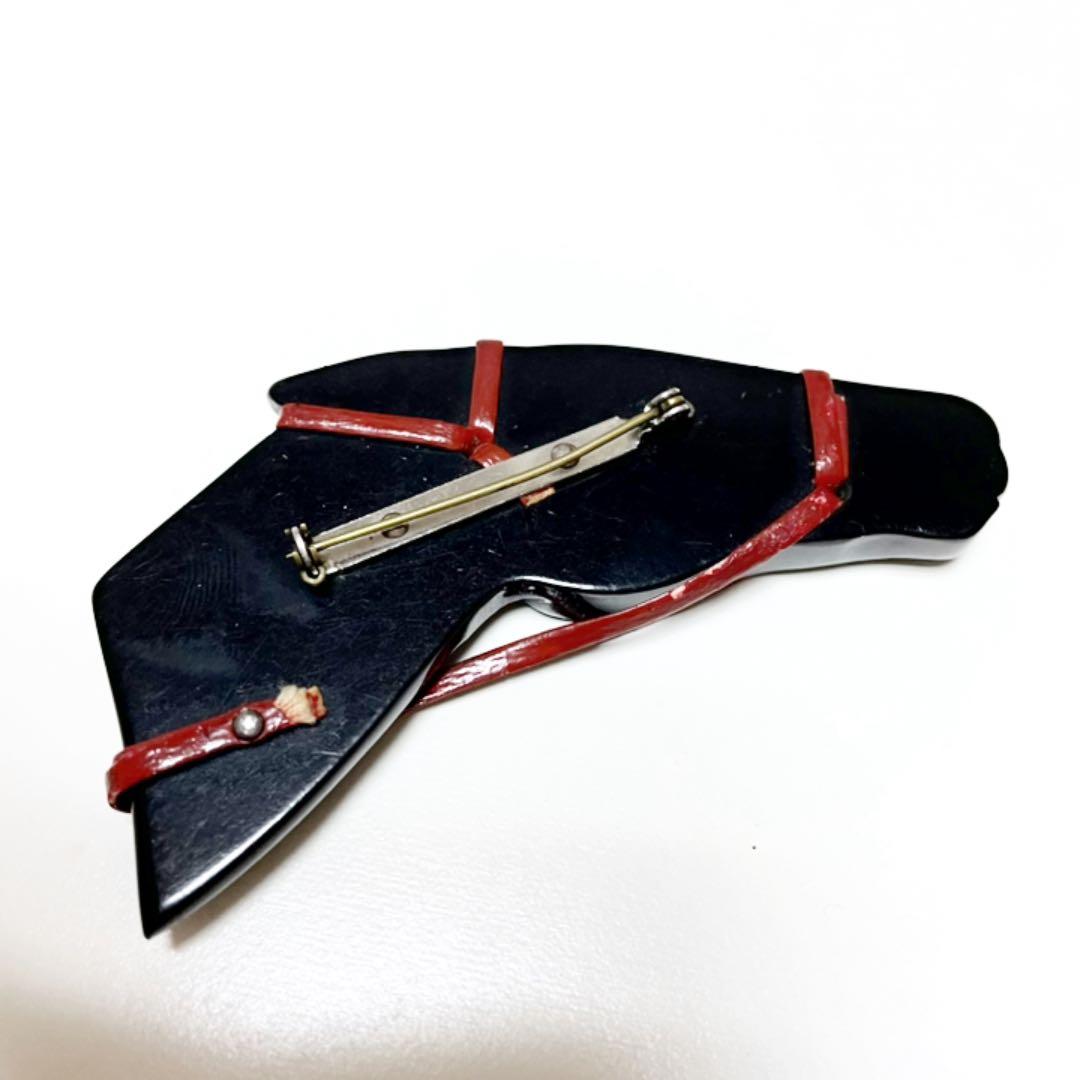 1940〜50年代　ヴィンテージ　ベークライト　アニマル　ホース　馬　ブローチ