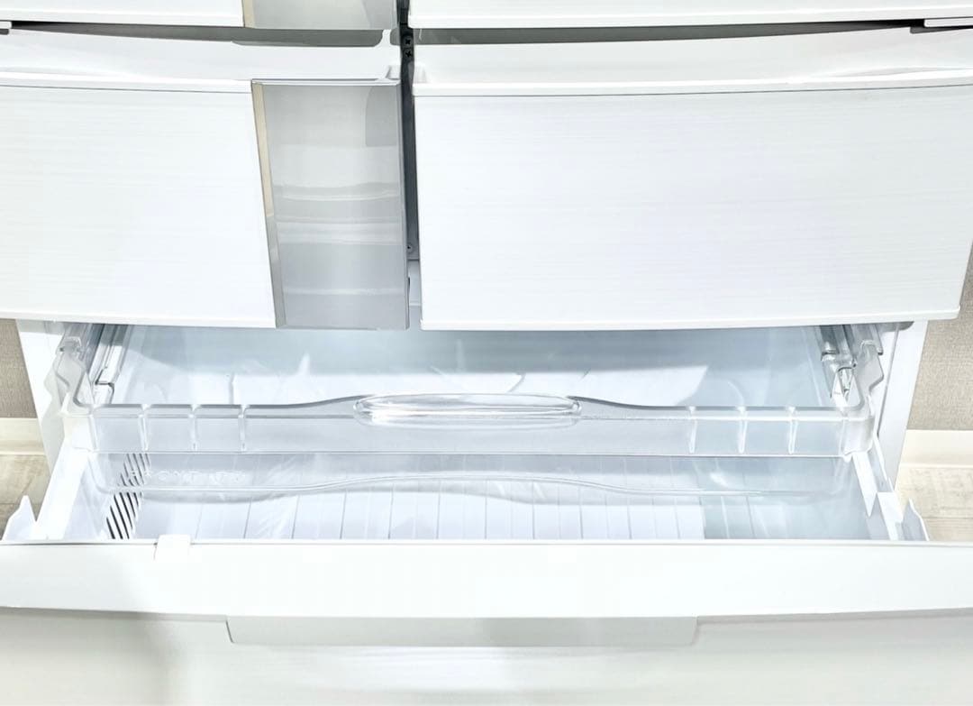 132247  冷蔵庫［525L］