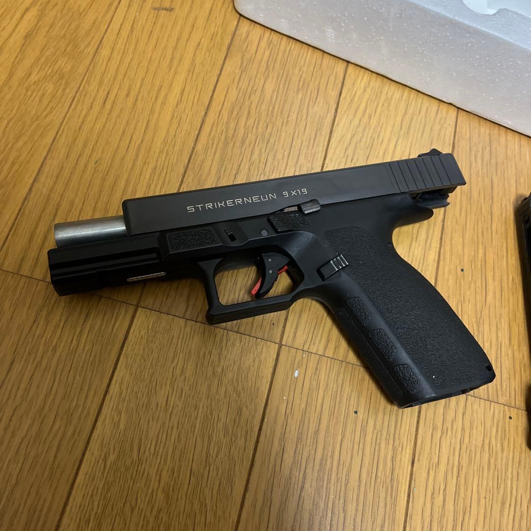 不二子！STRIKERNEUN