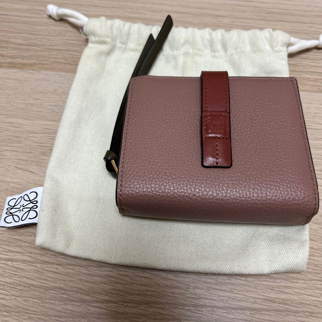 ロエベ 2つ折財布