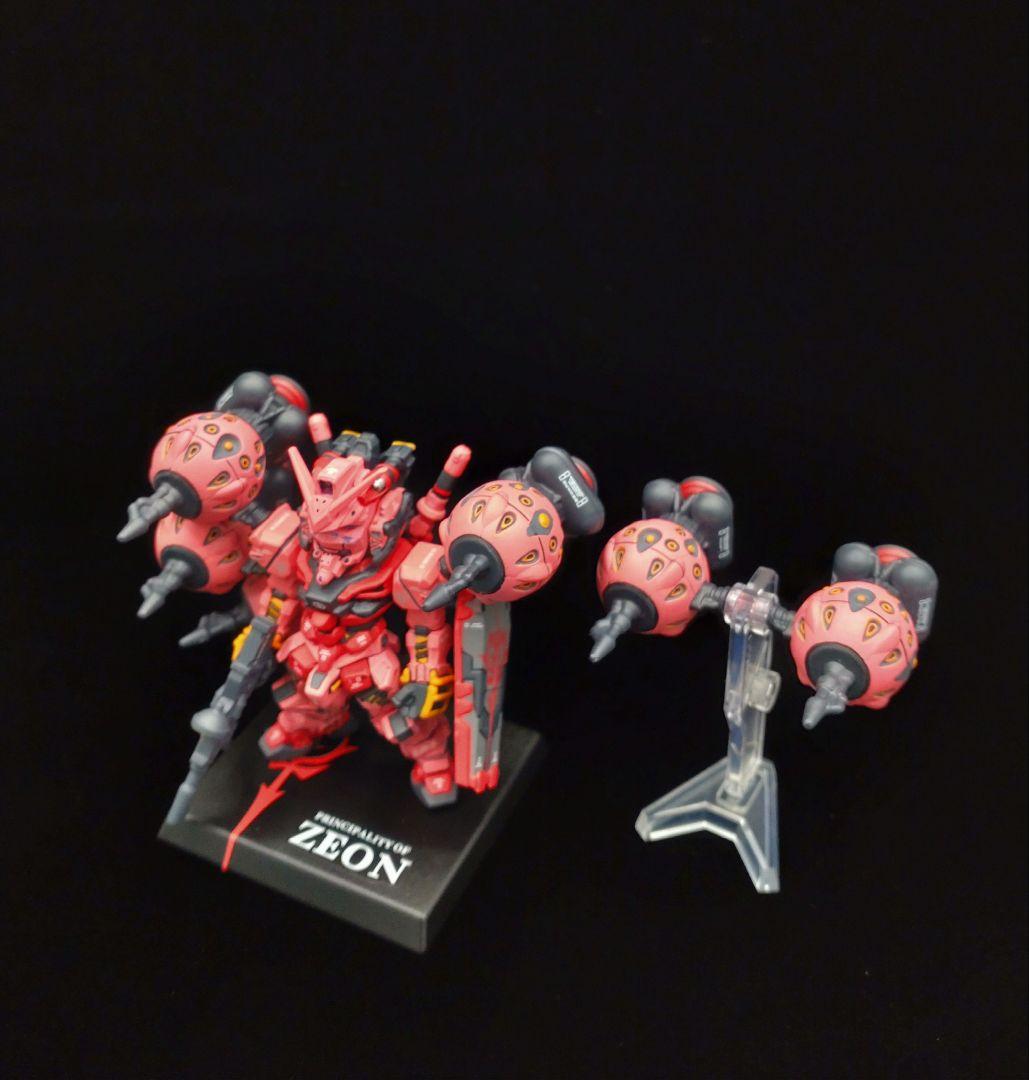 ミ*ヘ様 ガンダムコンバージ シャア専用赤いガンダム 全塗装完成品