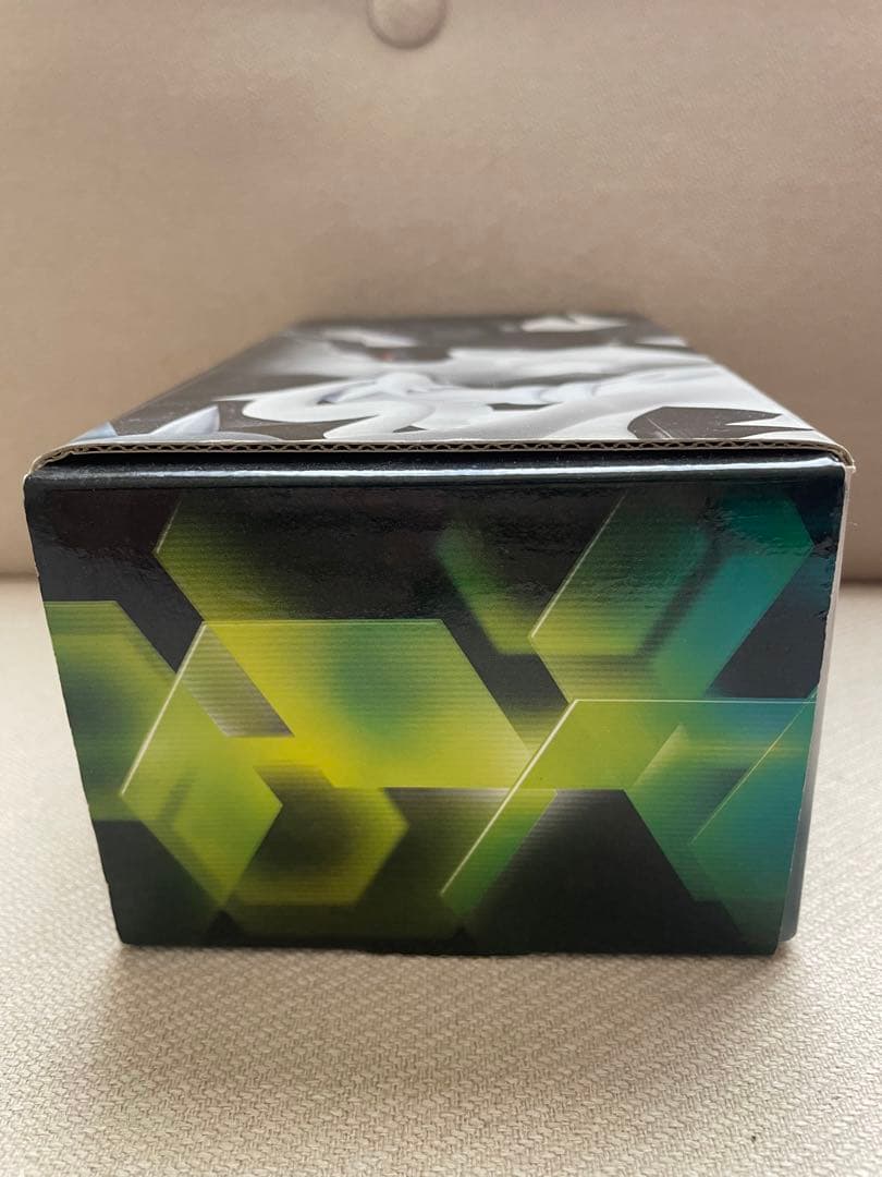 ポケモンカードゲーム デッキケース レシラム ゼクロム