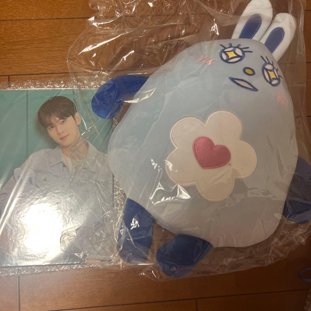 ASTRO ウヌ ヌンヌ 30cm ぬいぐるみ