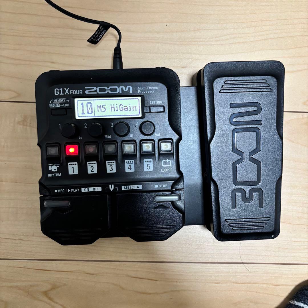 ZOOM G1X FOUR 極美品 『シールドおまけ付き』