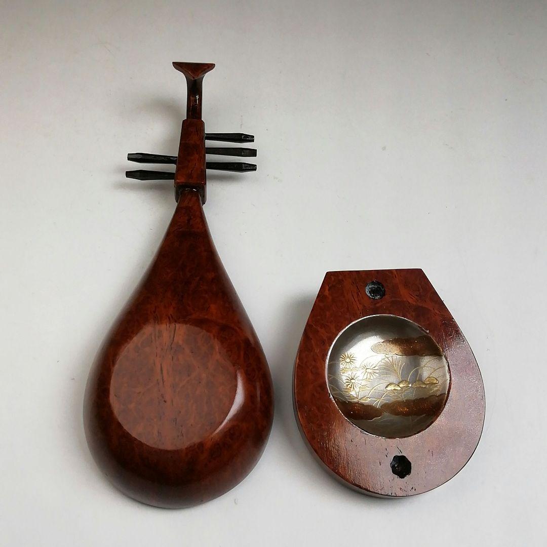 Ｔ９０１　香合　『秋草蒔絵　花梨造り』『琵琶香合』『道場宗廣 造』　共箱　茶道具