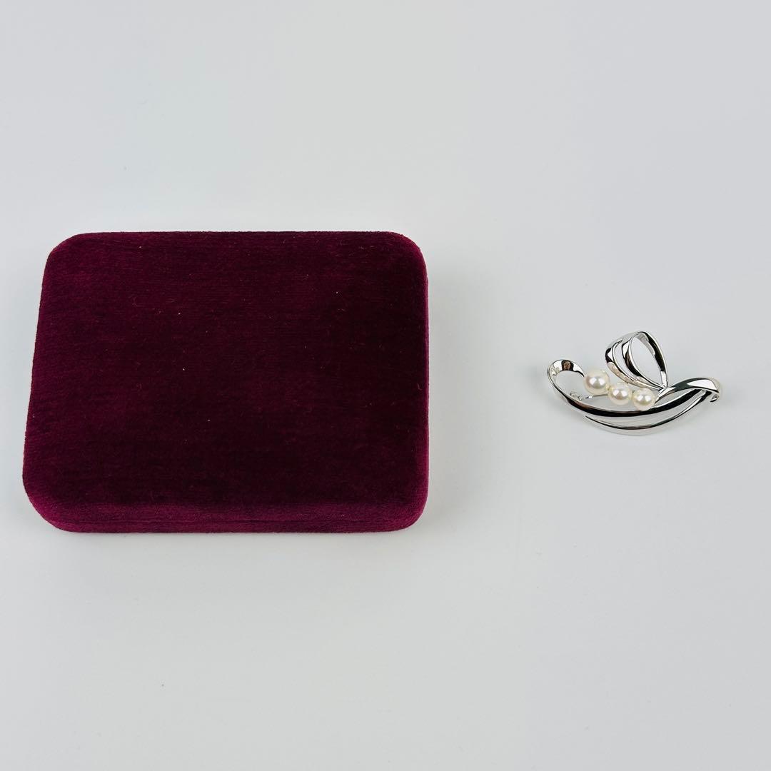 美品　ミキモト　シルバー 真珠 ブローチ　コサージュ　アクセサリー　ロゴ