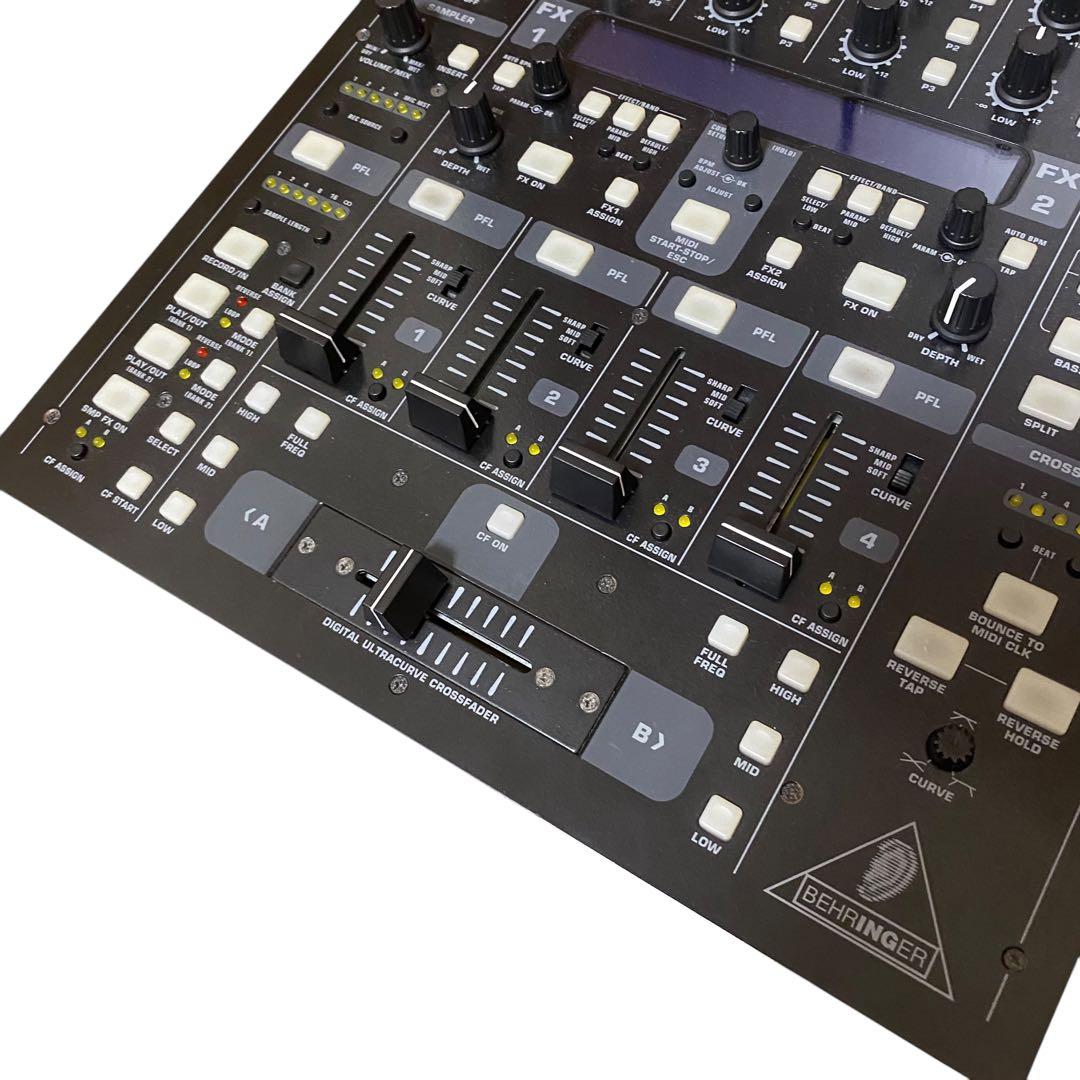 【動作品】　べリンガー　DJミキサー　DDM4000