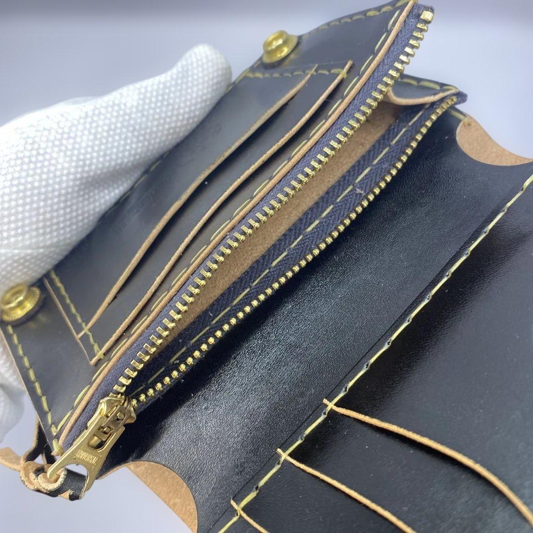 人気の折らずお札収納 丘染めブラックの無骨トラッカーウォレット T-MTW726