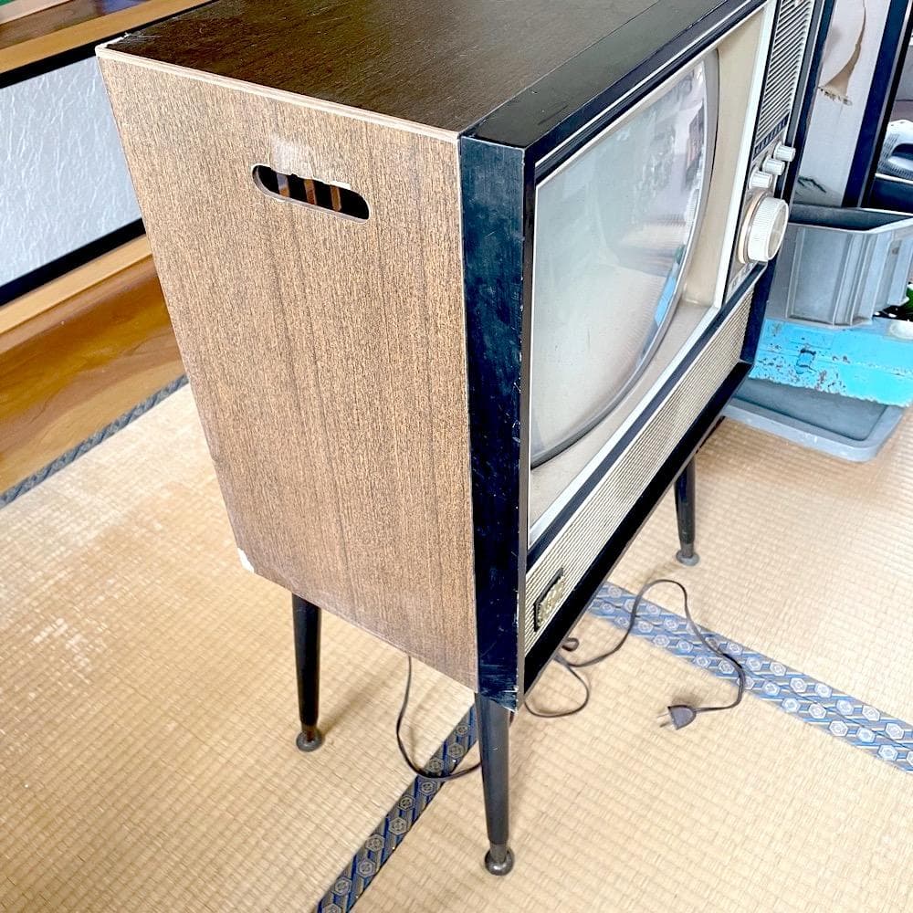 白黒テレビ 昭和レトロ GENERAL ゼネラル 真空管 脚付き 起動不可