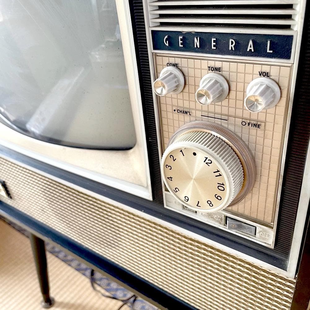 白黒テレビ 昭和レトロ GENERAL ゼネラル 真空管 脚付き 起動不可