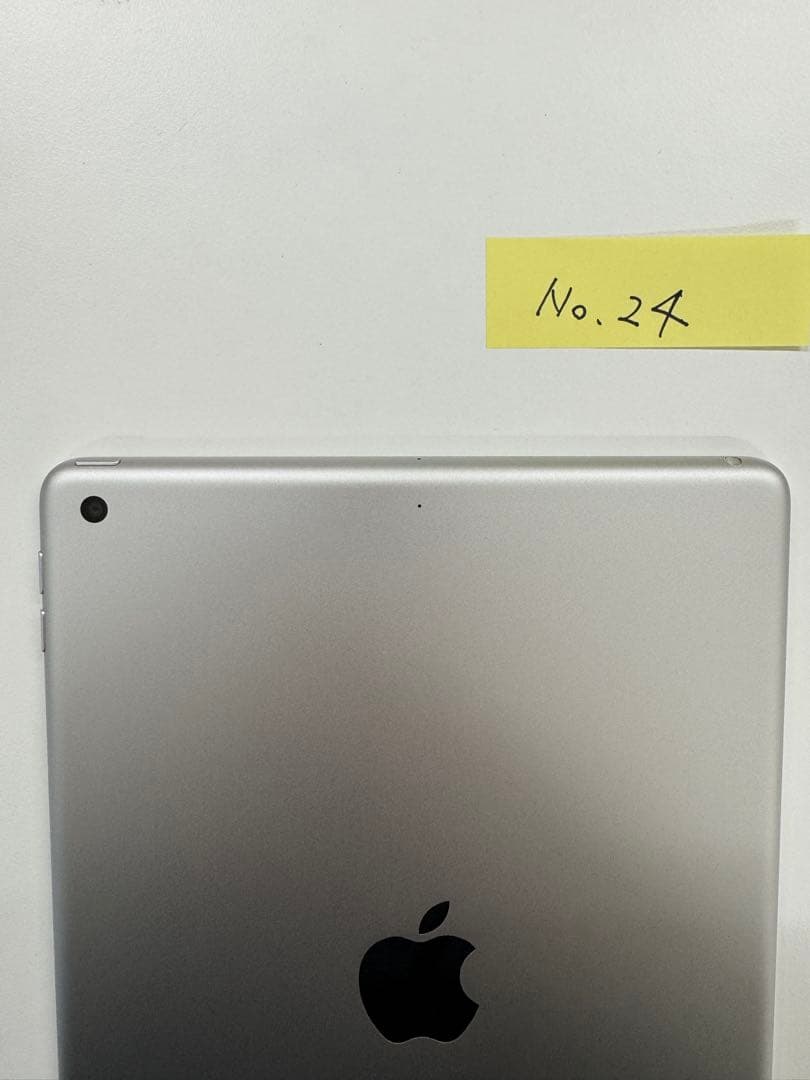 iPad第7世代 Wi-Fi 32GB シルバー ジャンク024