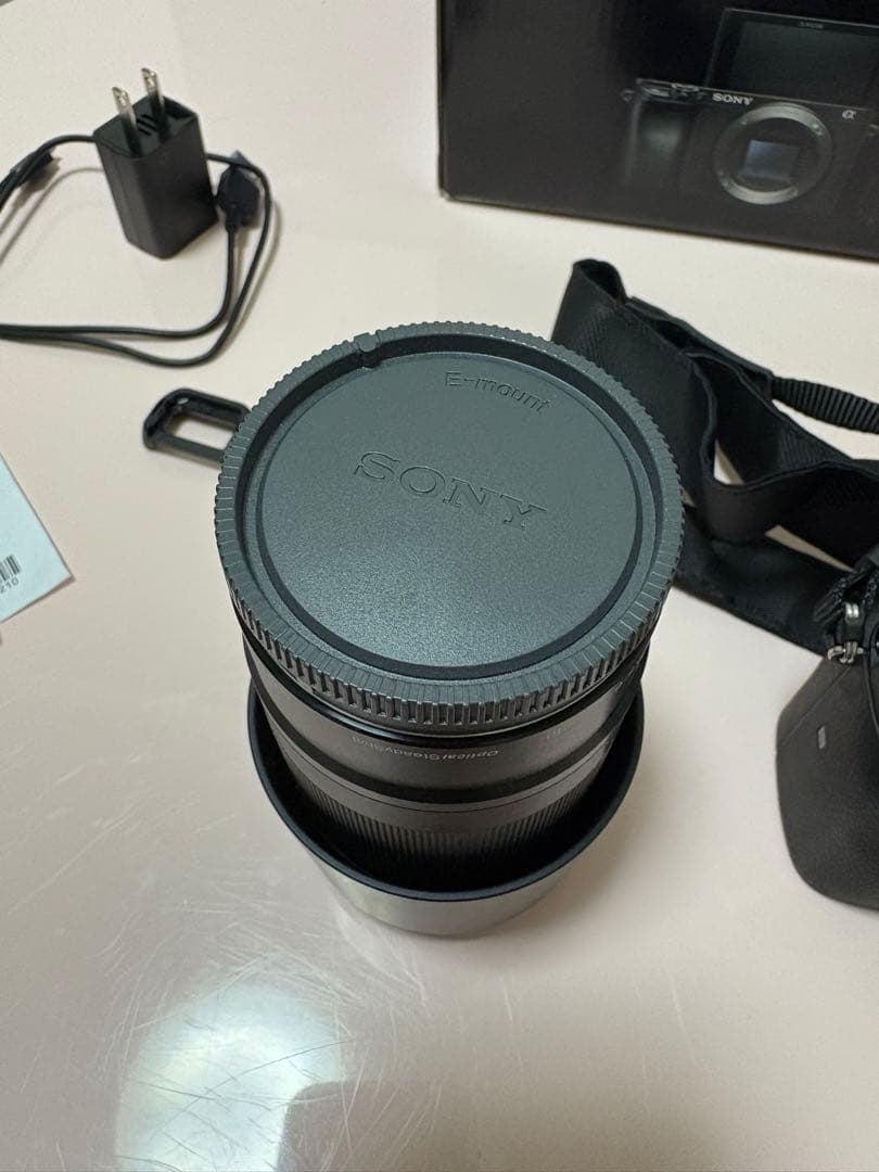 SONY a6400 デジタル一眼レフ(外箱付き)