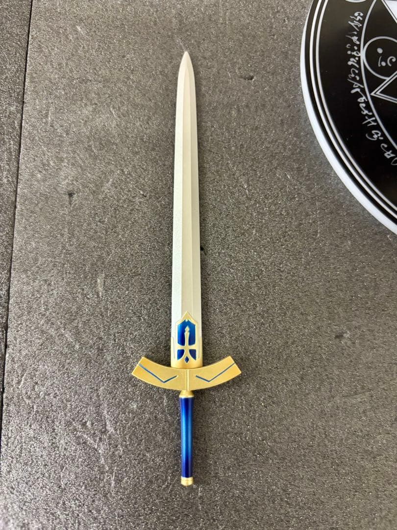 リニューアル版　セイバー　白ドレス　ベルファイン　Fate フィギュア　FGO