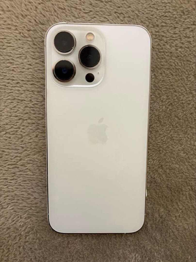 Apple iPhone 13 Pro シルバー