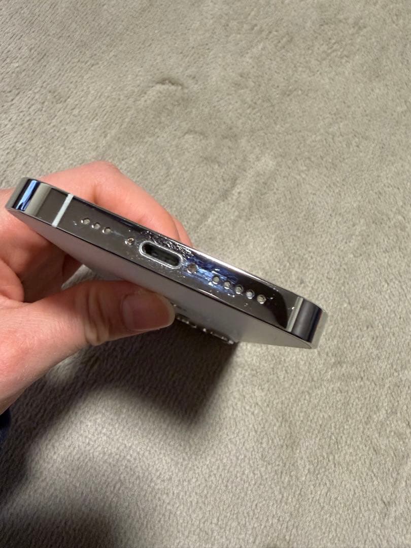 Apple iPhone 13 Pro シルバー