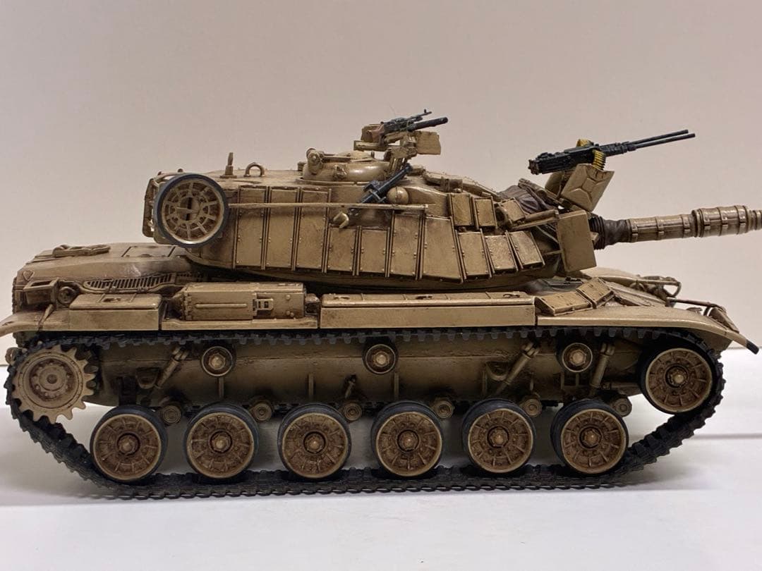 アカデミー　1/35 IDF M60-A1 完成品　戦車　模型　イスラエル